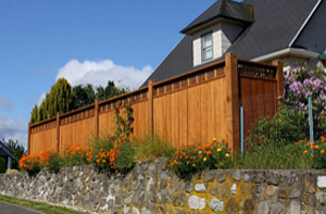 Garden Fencing Installers Garden Fencing Rawtenstall - Installation and Repair