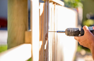 Fencing Contractors Tyldesley - Professional Garden Fence Installation